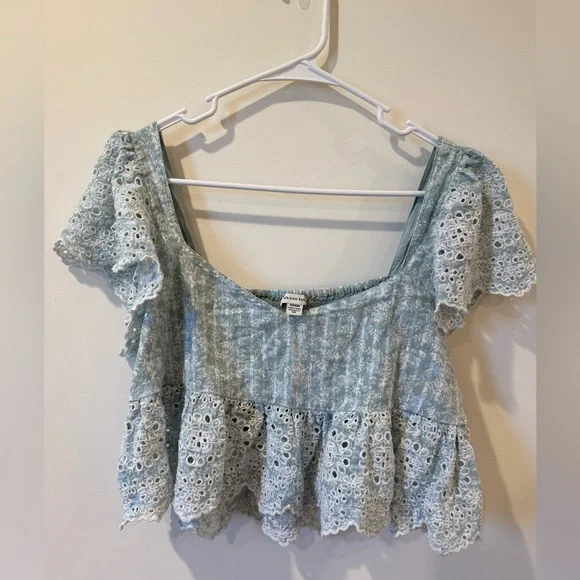 AE Blouse - Picture 1 of 9